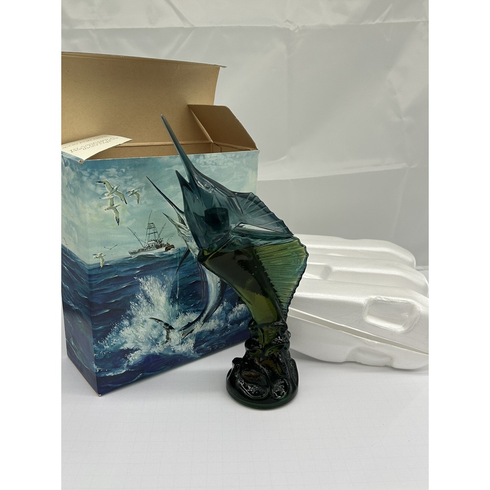 VTG Avon "Sea Trophy" Wild Country After Shave Full with Original Box nautical